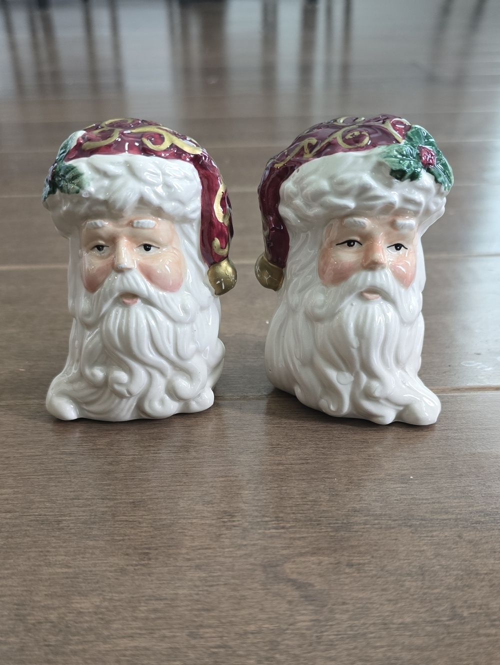 Hand-Painted White and Burgundy Santa Head Salt & Pepper Shakers - Holiday Décor